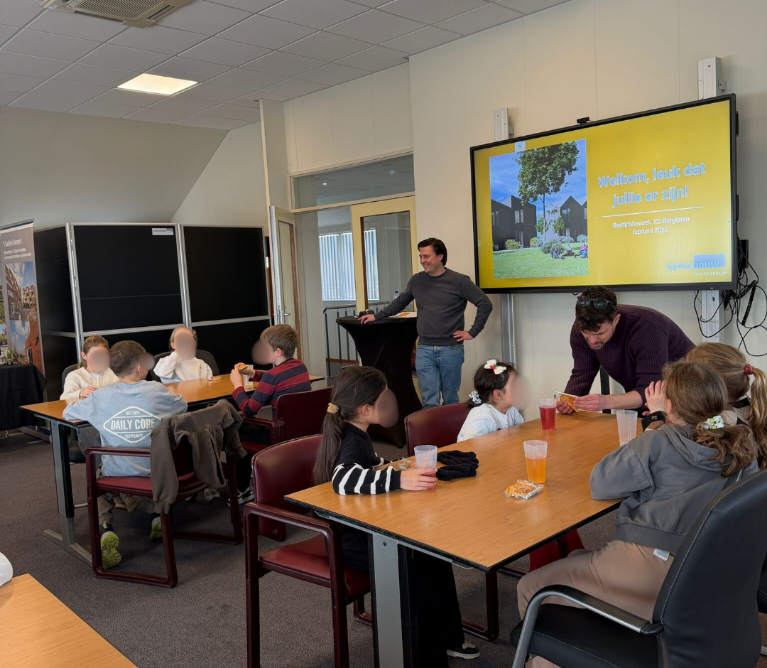 Symo Bouw bezoek leerlingen