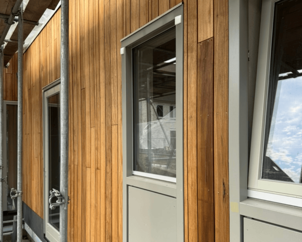 IJzerbanken gevelbekleding Boekel